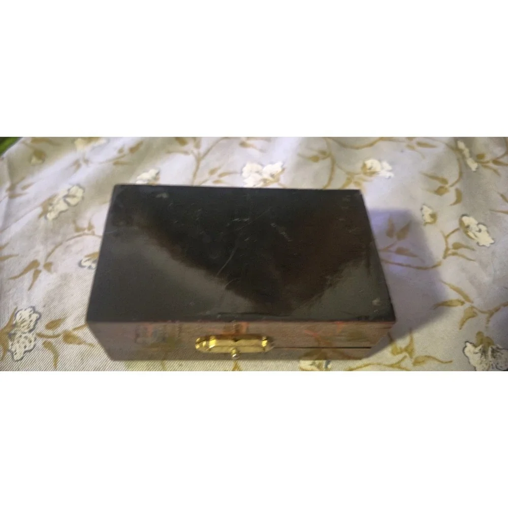 Vintage‎ Asian Inlaid Jewelry Trinket Box Birds Cranes Red Lined